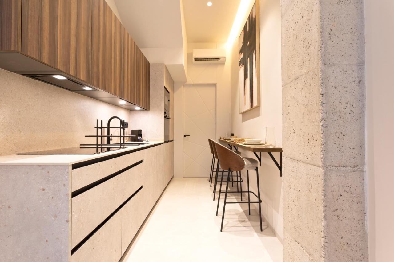 Magnificent Renovated 2Bd 2Bth Duplex With Backyard - City Centre Μάλαγα Εξωτερικό φωτογραφία