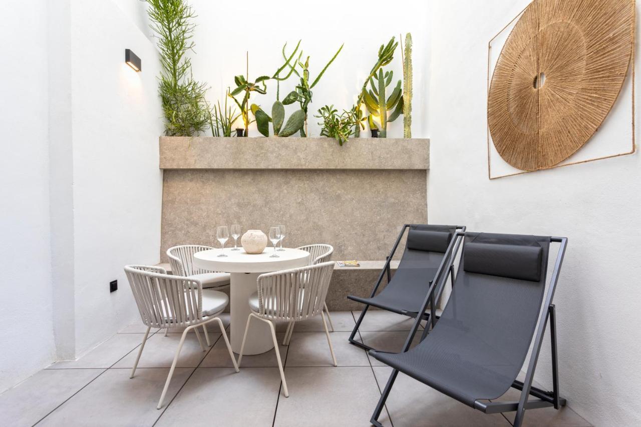 Magnificent Renovated 2Bd 2Bth Duplex With Backyard - City Centre Μάλαγα Εξωτερικό φωτογραφία