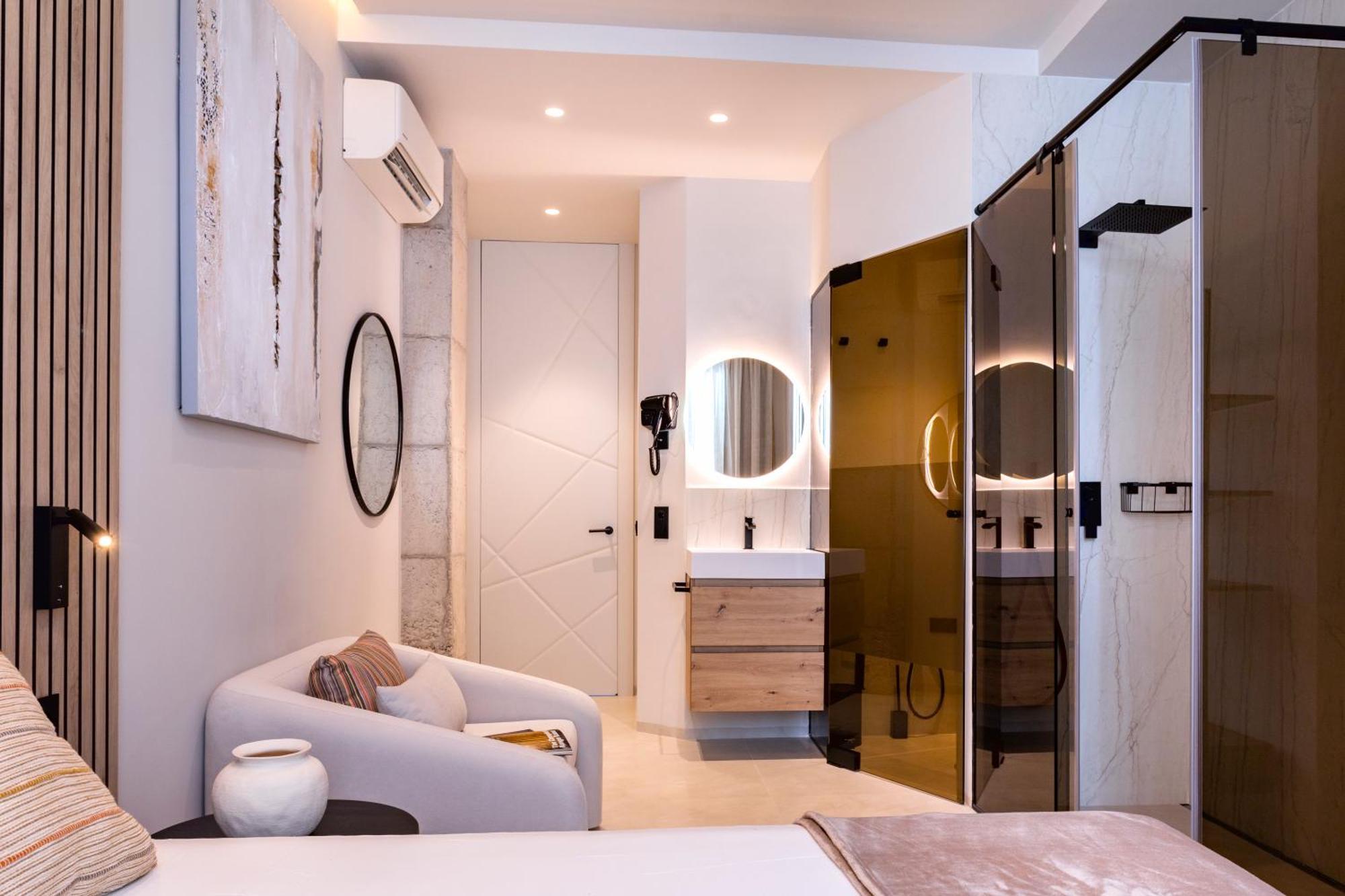 Magnificent Renovated 2Bd 2Bth Duplex With Backyard - City Centre Μάλαγα Εξωτερικό φωτογραφία